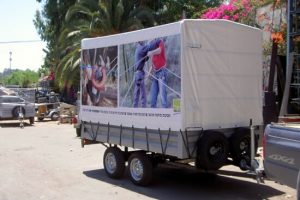 נגרר ברזנט עם וו גרירה